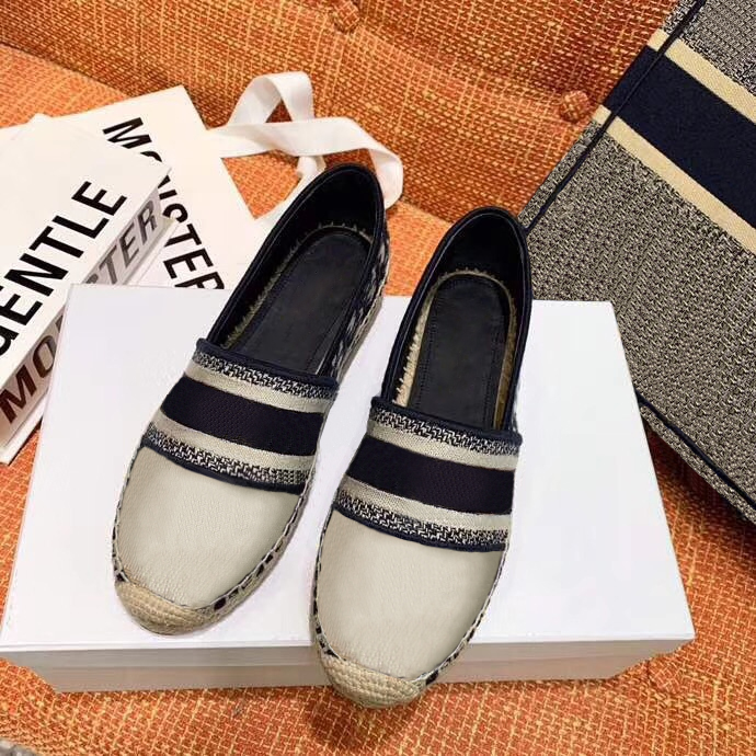 Leisure fisherman sandals Shoe-girl Spring/Summer head embroidered straw loafers versatile flat a foot size 35-42, Customize
Leisure fisherman sandals Shoe-girl Spring/Summer head embroidered straw loafers versatile flat a foot size 35-42, Customize