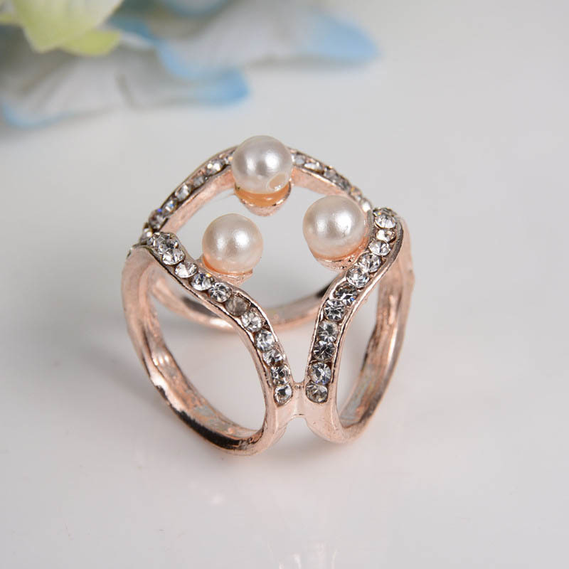 Exclusive Scarf Clip Women Jewelry Three-ring Chain Pearl 1PC Korean Style Scarves Buckle Metal