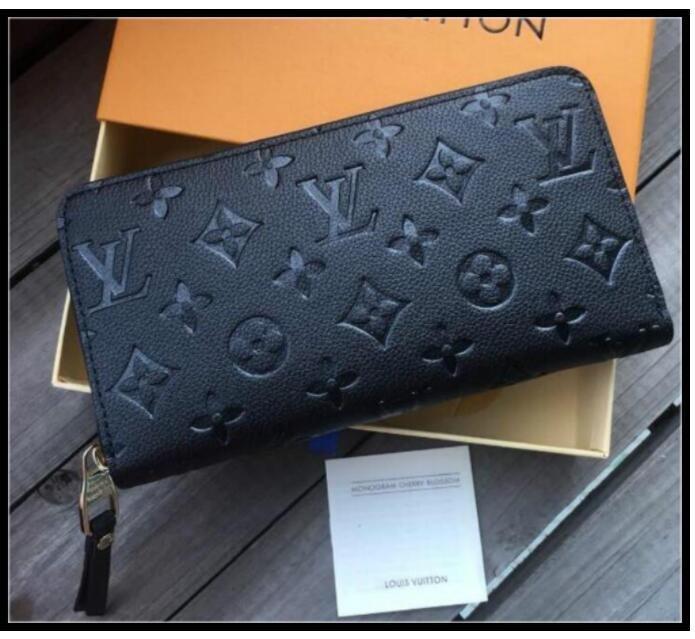 Fashion single zipper men's and women's leather wallets for women and women's long wallets with orange box cards LVLOUISVITTON VUTTON, Black plaid
Fashion single zipper men's and women's leather wallets for women and women's long wallets with orange box cards LVLOUISVITTON VUTTON, Black plaid