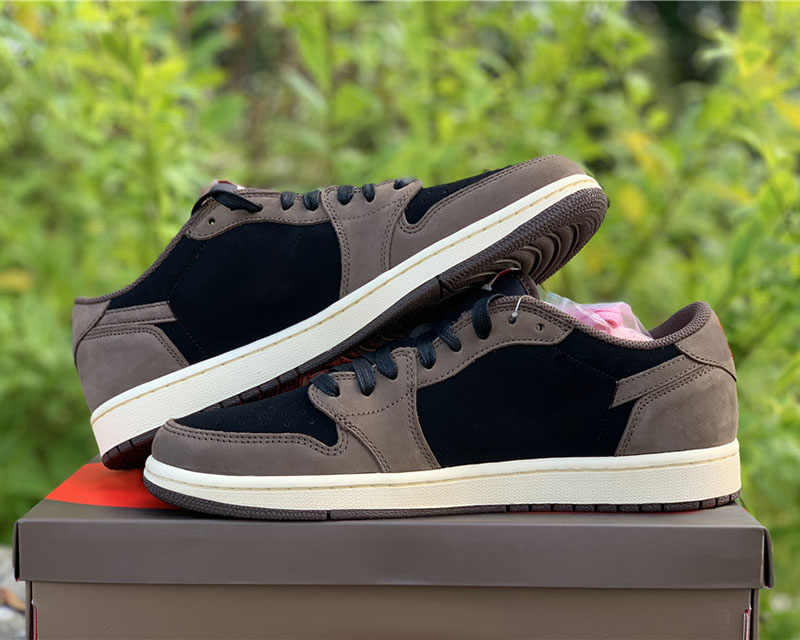 Top quality Men barb brown basketball shoes Dunks Classic Chicago High luxury brand unique design Low women's running sneakers non-slip
Top quality Men barb brown basketball shoes Dunks Classic Chicago High luxury brand unique design Low women's running sneakers non-slip