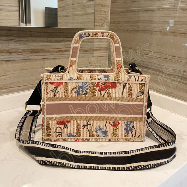 Luxurys designers high Quality Ladies 2021 mini capacity totes bag handbag Women fashion mother cossbody handbags shopping shoulder bags elegant Different colors, No bags
Luxurys designers high Quality Ladies 2021 mini capacity totes bag handbag Women fashion mother cossbody handbags shopping shoulder bags elegant Different colors, No bags