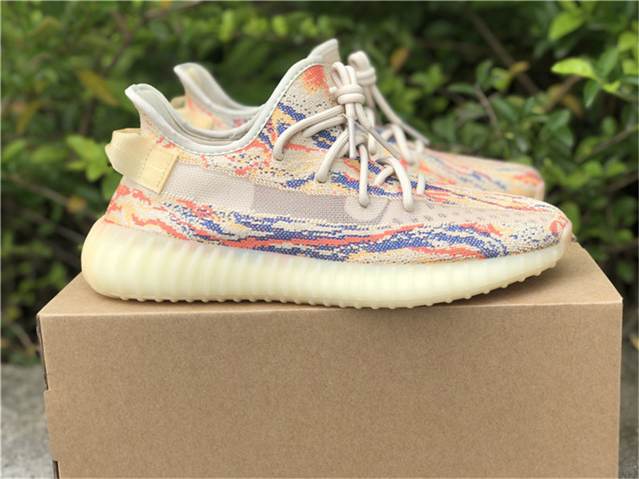 Originals V2 MX Oat GW3773 Men Women Shoes MX Rock Mono Ice Mist Clay Cinder Kanye West Wave Runner Outdoor Sports Authentic Sneakers With Original Box 36-47, Customize
Originals V2 MX Oat GW3773 Men Women Shoes MX Rock Mono Ice Mist Clay Cinder Kanye West Wave Runner Outdoor Sports Authentic Sneakers With Original Box 36-47, Customize