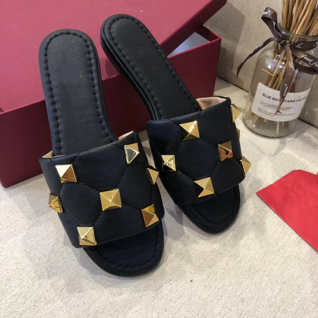 Valentino
Sandals Luxurys Designers Shoes 2021 fashion sandals flat shoes high quality imitation counter brand sandals flat shoes o11-3
Valentino
Sandals Luxurys Designers Shoes 2021 fashion sandals flat shoes high quality imitation counter brand sandals flat shoes o11-3