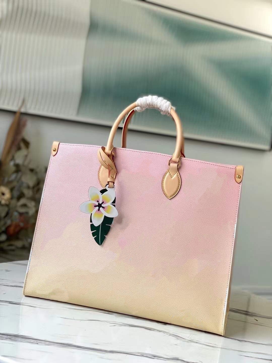 TOP!!! OnTheGo GM Autres Toiles Shopping Tote Bag Colored Giant Canvas With A Colorful Leather Flower Charm 57641, Blue
TOP!!! OnTheGo GM Autres Toiles Shopping Tote Bag Colored Giant Canvas With A Colorful Leather Flower Charm 57641, Blue