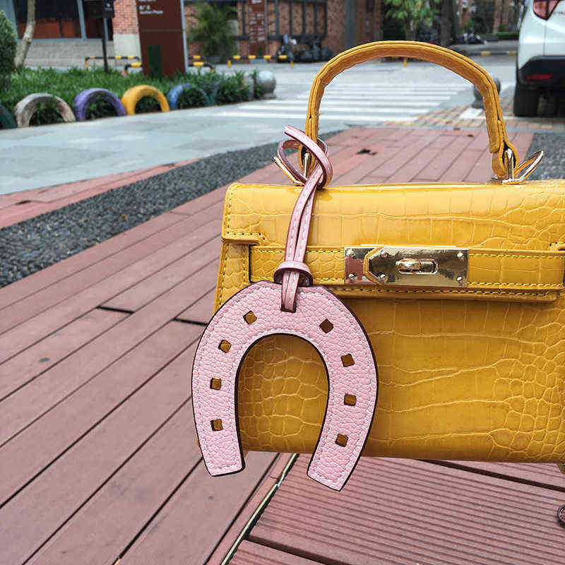 2022 INS Popular Fashion PU Leather Horse Hoof Horseshoe Bag Pendant Women Handbag Accessories Ladies Bag Charm Ornament Gifts X220214