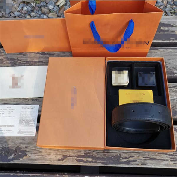 Wholesale 2021 mens designer belts womens Belt Genuine Leather black Gold+silver Buckle gift box GGLVLouis
VittonYSL
VUTTON
Wholesale 2021 mens designer belts womens Belt Genuine Leather black Gold+silver Buckle gift box GGLVLouis
VittonYSL
VUTTON