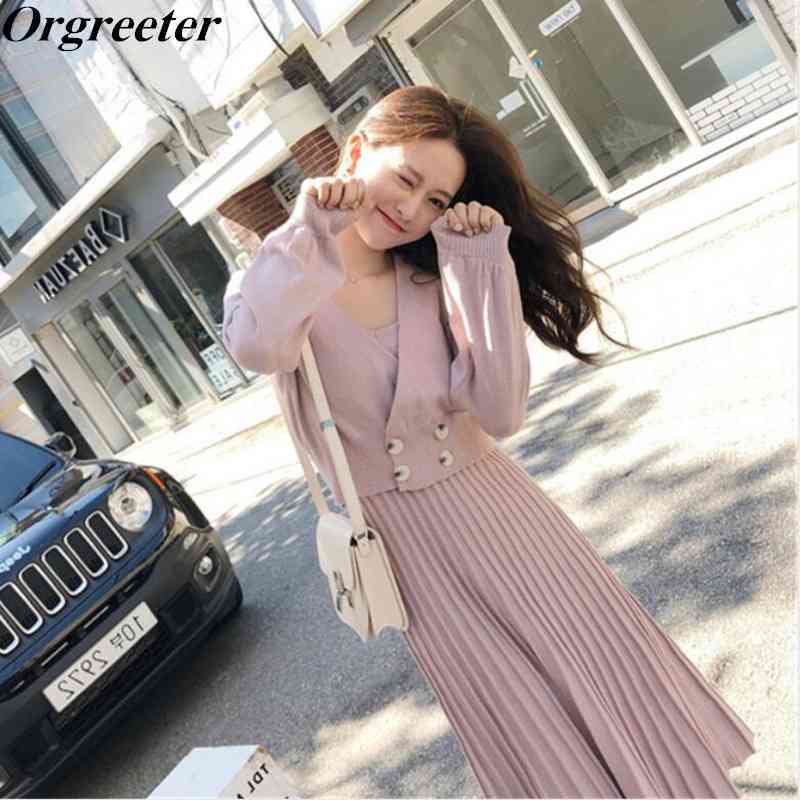 Autumn Sweater 2 Piece Set Women Knitted Double-breasted Long sleeve Crop Top Outwear +Spaghetti strap Pleated Dresses 210525, Picture color
Autumn Sweater 2 Piece Set Women Knitted Double-breasted Long sleeve Crop Top Outwear +Spaghetti strap Pleated Dresses 210525, Picture color
