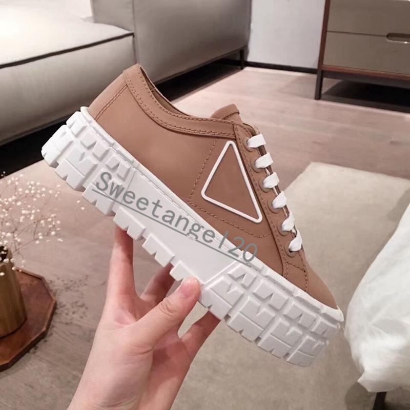 2021 Classic Design Logo Triangle Rubber Platform Ladies Sneakers Long Gabardine Casual Shoes, Black;red
2021 Classic Design Logo Triangle Rubber Platform Ladies Sneakers Long Gabardine Casual Shoes, Black;red