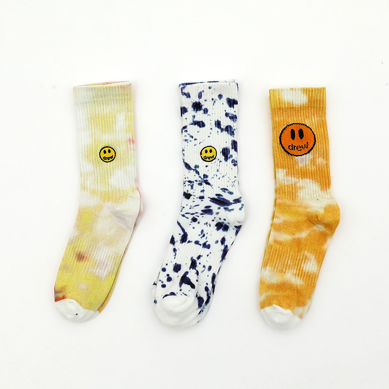 2021 Drew House Mens Womens Socks Casual Cotton Breathable Smiley Face Printing Trend Sports Long Tube Embroidery Skateboard Hip Hop Sock for Couples Tide Designer, Mix colors (pls make a note)
2021 Drew House Mens Womens Socks Casual Cotton Breathable Smiley Face Printing Trend Sports Long Tube Embroidery Skateboard Hip Hop Sock for Couples Tide Designer, Mix colors (pls make a note)