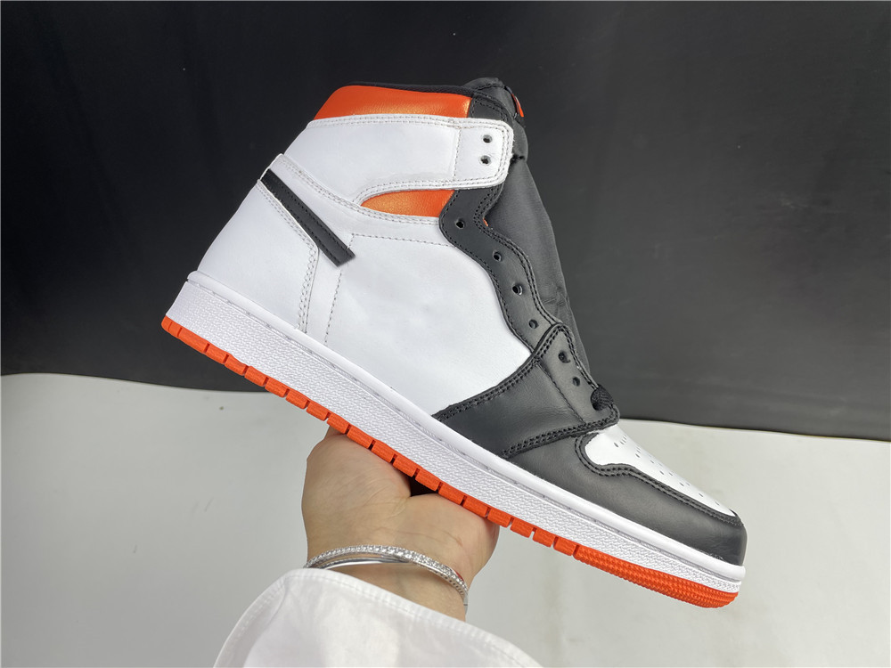 Top Quality Men Women With Box 1s Basketball Shoes 1 Electro Orange Sports Luxury Designer Trainer Sneakers Athletic Shoes, As picture
Top Quality Men Women With Box 1s Basketball Shoes 1 Electro Orange Sports Luxury Designer Trainer Sneakers Athletic Shoes, As picture