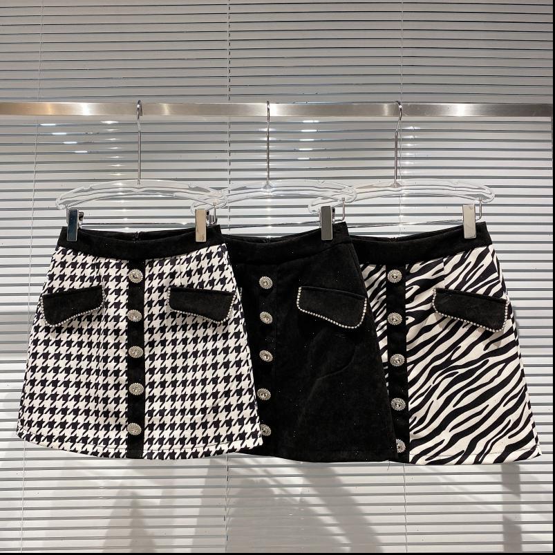 autumn diamond women skirts buckle zebra pattern bird plaid double pocket womens skirt hip drop, Black
autumn diamond women skirts buckle zebra pattern bird plaid double pocket womens skirt hip drop, Black