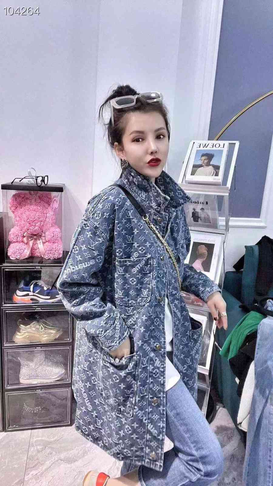 Spring New 2021 Family Manyin Jacquard Medium and Long Fashion Temperament Versatile Denim Jacket, Black;brown
Spring New 2021 Family Manyin Jacquard Medium and Long Fashion Temperament Versatile Denim Jacket, Black;brown