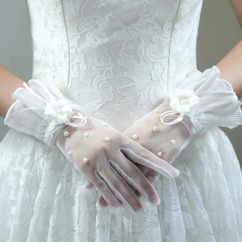 Five Fingers Gloves Summer Sunscreen Wedding Dress Lace Mittens Korean Women Ultra Thin Short Mesh Transparent Pearl Bow Anti-UV Driving H9
Five Fingers Gloves Summer Sunscreen Wedding Dress Lace Mittens Korean Women Ultra Thin Short Mesh Transparent Pearl Bow Anti-UV Driving H9