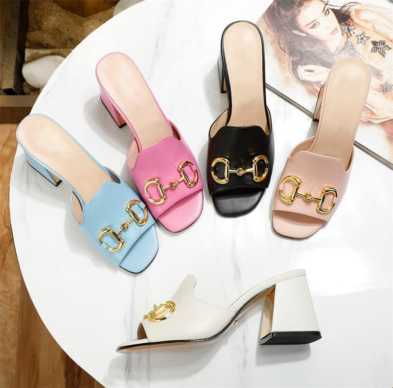 Fashion Women's Casual Slippers Beach slipper high quality chunky heels leather shoes female flip flops comfortable open toed Sandals LETTERS-G52629
Fashion Women's Casual Slippers Beach slipper high quality chunky heels leather shoes female flip flops comfortable open toed Sandals LETTERS-G52629