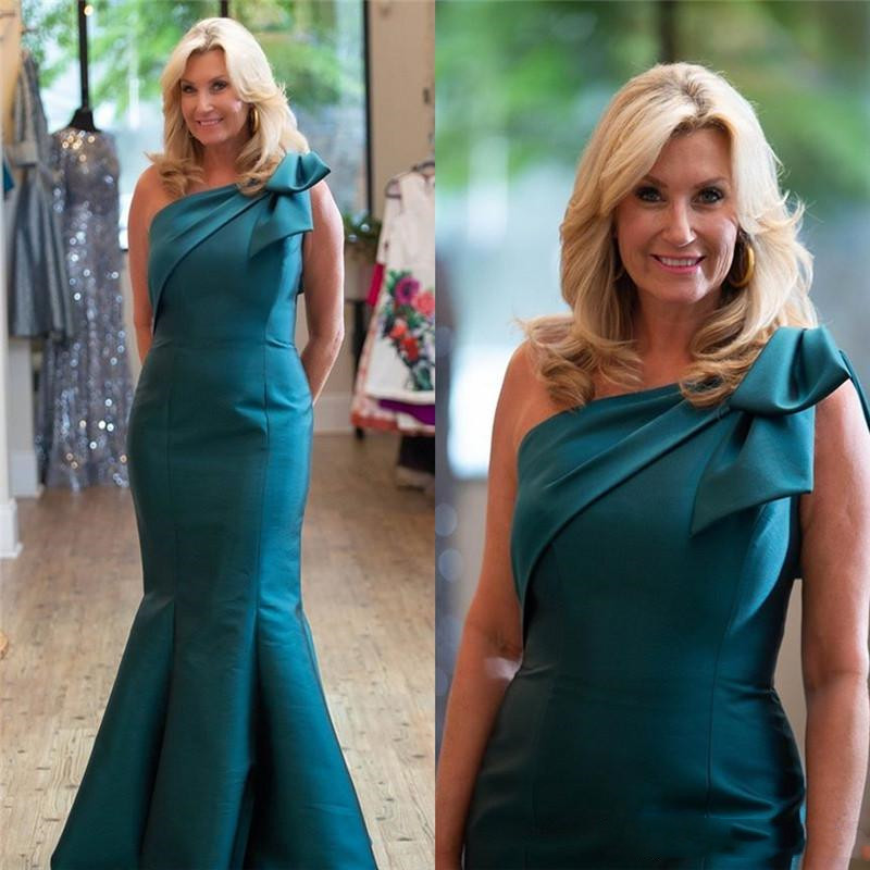 2021 One Shoulder Mermaid Satin Mother Of the bride dress Sleeveless Floor Length Custom Made Gown
2021 One Shoulder Mermaid Satin Mother Of the bride dress Sleeveless Floor Length Custom Made Gown