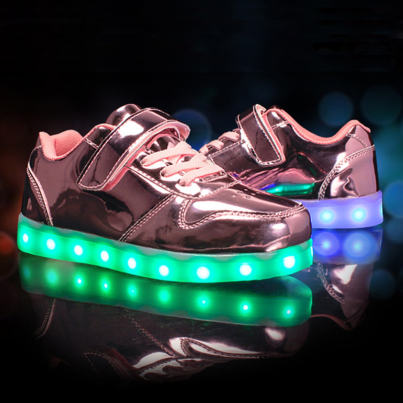 Size 25-37 Children RF Control Sneakers Unisex Glowing Shoes Girls Led Light Up Casual Shoes Boys Sneakers with Luminous Sole, Black
Size 25-37 Children RF Control Sneakers Unisex Glowing Shoes Girls Led Light Up Casual Shoes Boys Sneakers with Luminous Sole, Black