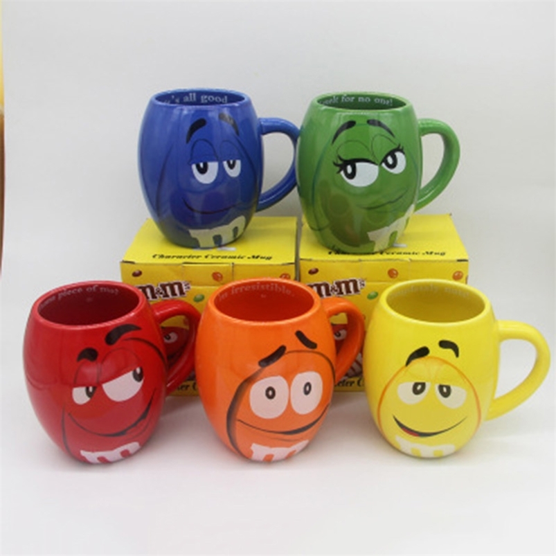 600mL m&m Beans Coffee Mugs Tea Cups and Mugs Cartoon Cute Expression Mark Large Capacity Drinkware Christmas Gifts 210804
600mL m&m Beans Coffee Mugs Tea Cups and Mugs Cartoon Cute Expression Mark Large Capacity Drinkware Christmas Gifts 210804
