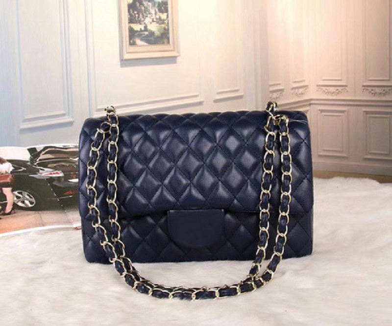 Classic Ladies Backpack Fashion High Quality Flip Bag Leather Caviar Messenger Bag, Box
Classic Ladies Backpack Fashion High Quality Flip Bag Leather Caviar Messenger Bag, Box