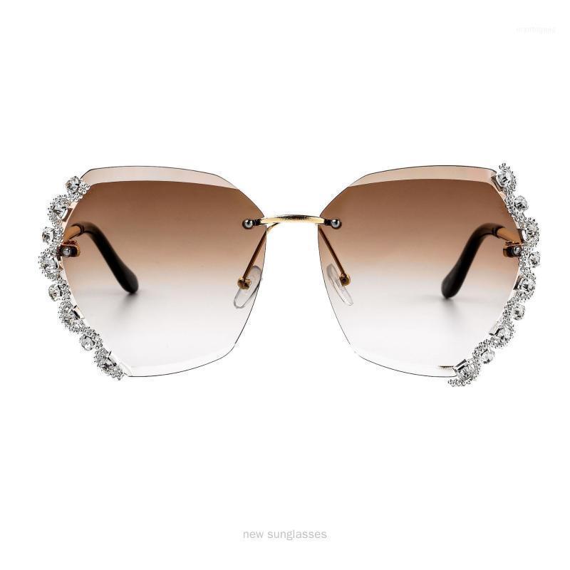 Sunglasses 2021 Frameless Champagne Women Brand Design Square Oversized Sun Glasses Men Vintage Bling Diamond NX1
Sunglasses 2021 Frameless Champagne Women Brand Design Square Oversized Sun Glasses Men Vintage Bling Diamond NX1