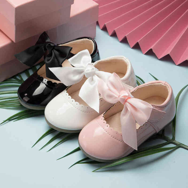 Children's bow princess girls' leather baby toddler soft soled non slip girls' shoes, White
Children's bow princess girls' leather baby toddler soft soled non slip girls' shoes, White