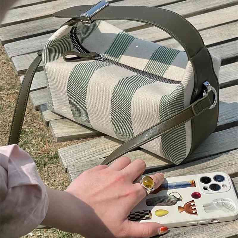 Small cowhide canvas stripe large capacity toast women's fashion one shoulder portable Bento bag, Green
Small cowhide canvas stripe large capacity toast women's fashion one shoulder portable Bento bag, Green