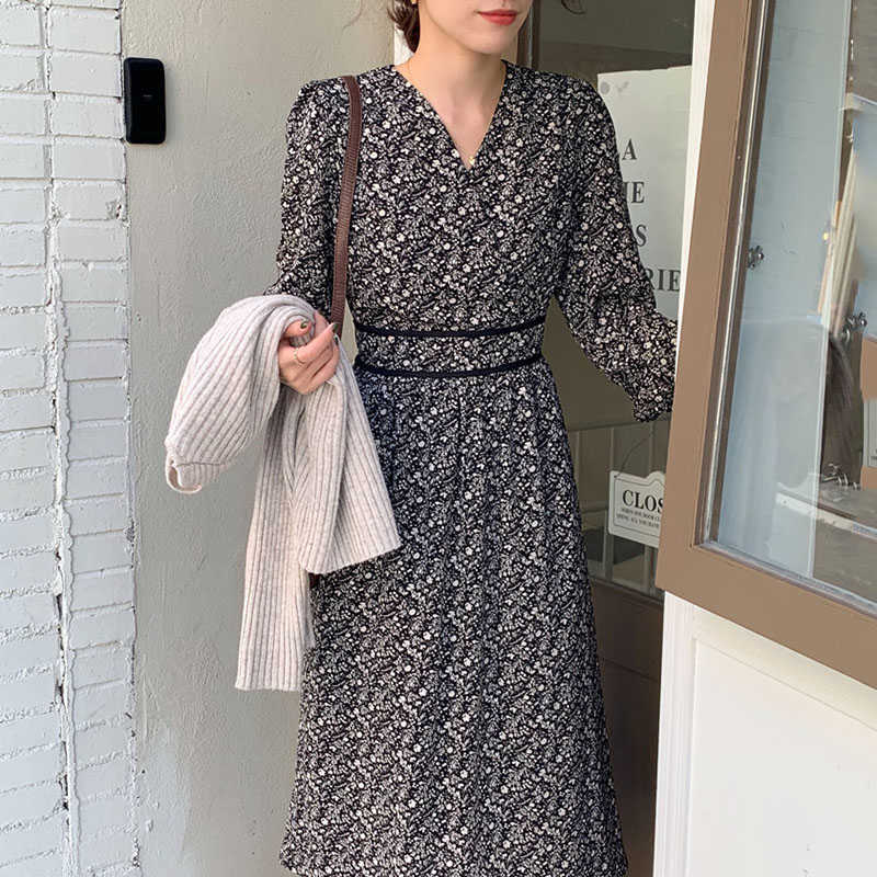 LY VAREY LIN Spring Women V-neck Lace Up Waist Slim Fit Long Sleeve Mid-calf Dresses Full Screen Floral Dress 210526