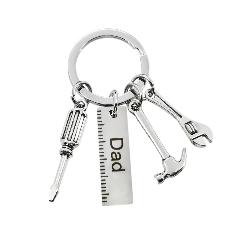50pcslot New Stainless Steel Dad Tools Keychain Grandpa Hammer Screwdriver Keyring Father Day Gifts1 85 W2