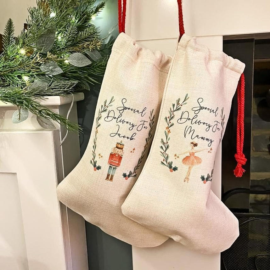DIY Sublimation Blank Bgas Printing Linen Stockings Christmas Decoration Socks Halloween Advertising Drawstring Santa Sack Large Gift Kids Personalized A16 CO17
DIY Sublimation Blank Bgas Printing Linen Stockings Christmas Decoration Socks Halloween Advertising Drawstring Santa Sack Large Gift Kids Personalized A16 CO17
