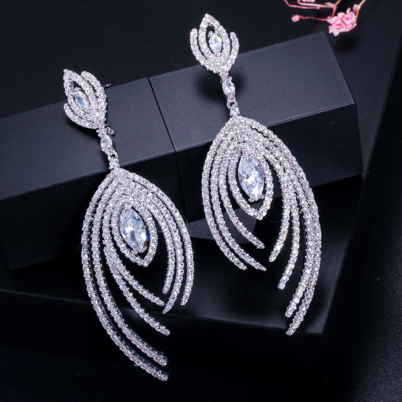 Dangle & Chandelier ThreeGraces Fashion White Gold Color Shiny CZ Crystal Long Drop Earrings For Women Wedding Party Jewelry Gift ER245, Silver
Dangle & Chandelier ThreeGraces Fashion White Gold Color Shiny CZ Crystal Long Drop Earrings For Women Wedding Party Jewelry Gift ER245, Silver
