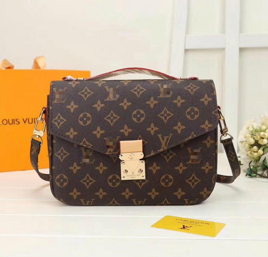 GGLVLouis
Vitton M40780 POCHETTE METIS Women Handbags High Quality Leather Handbags Designer Tote Ladies Shoulder Bag
GGLVLouis
Vitton M40780 POCHETTE METIS Women Handbags High Quality Leather Handbags Designer Tote Ladies Shoulder Bag