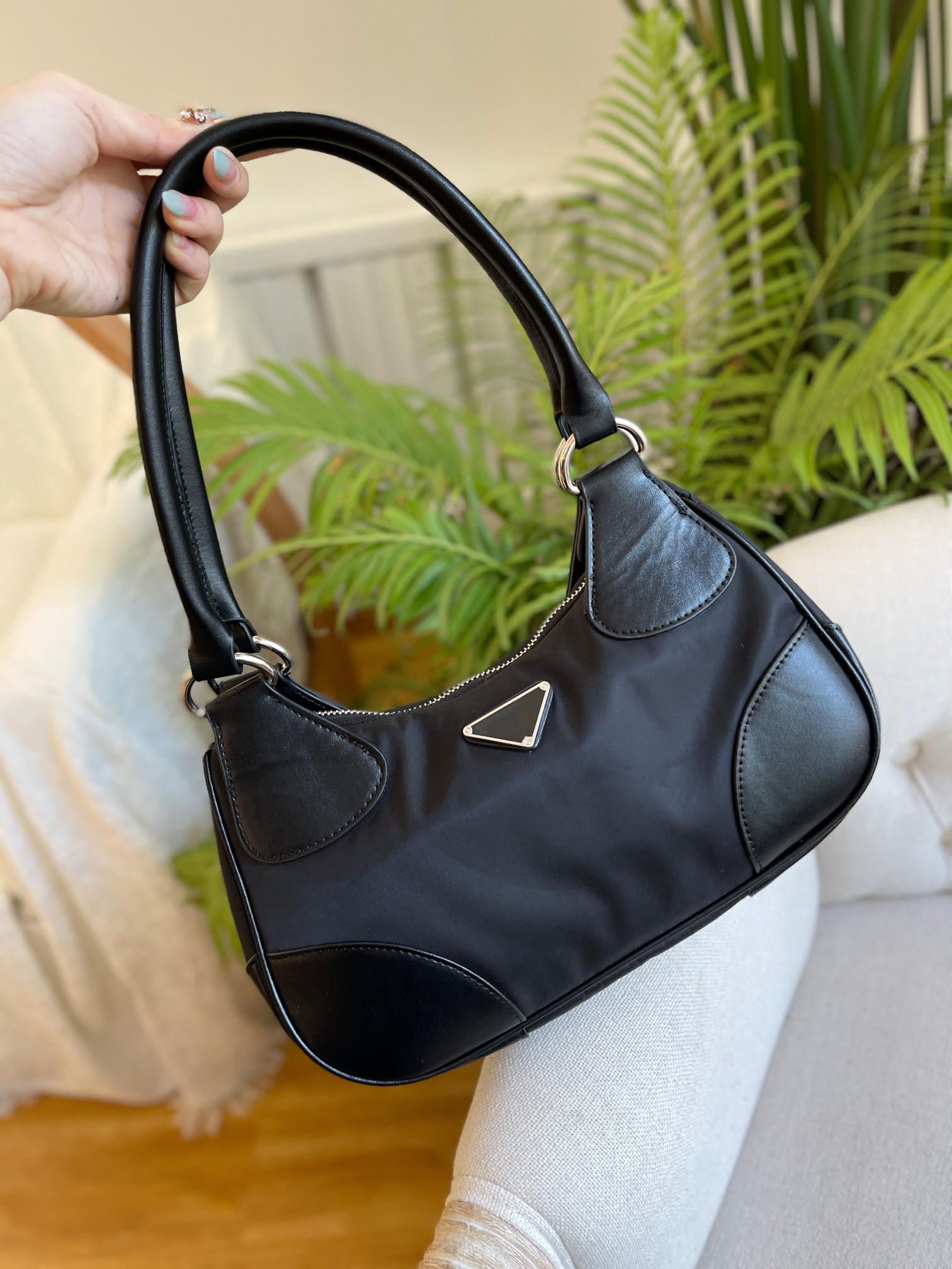 Classic commuter Fashion design black wallet underarm bag small purse designer printed high quality leather walle 28*15cm, Red;black
Classic commuter Fashion design black wallet underarm bag small purse designer printed high quality leather walle 28*15cm, Red;black