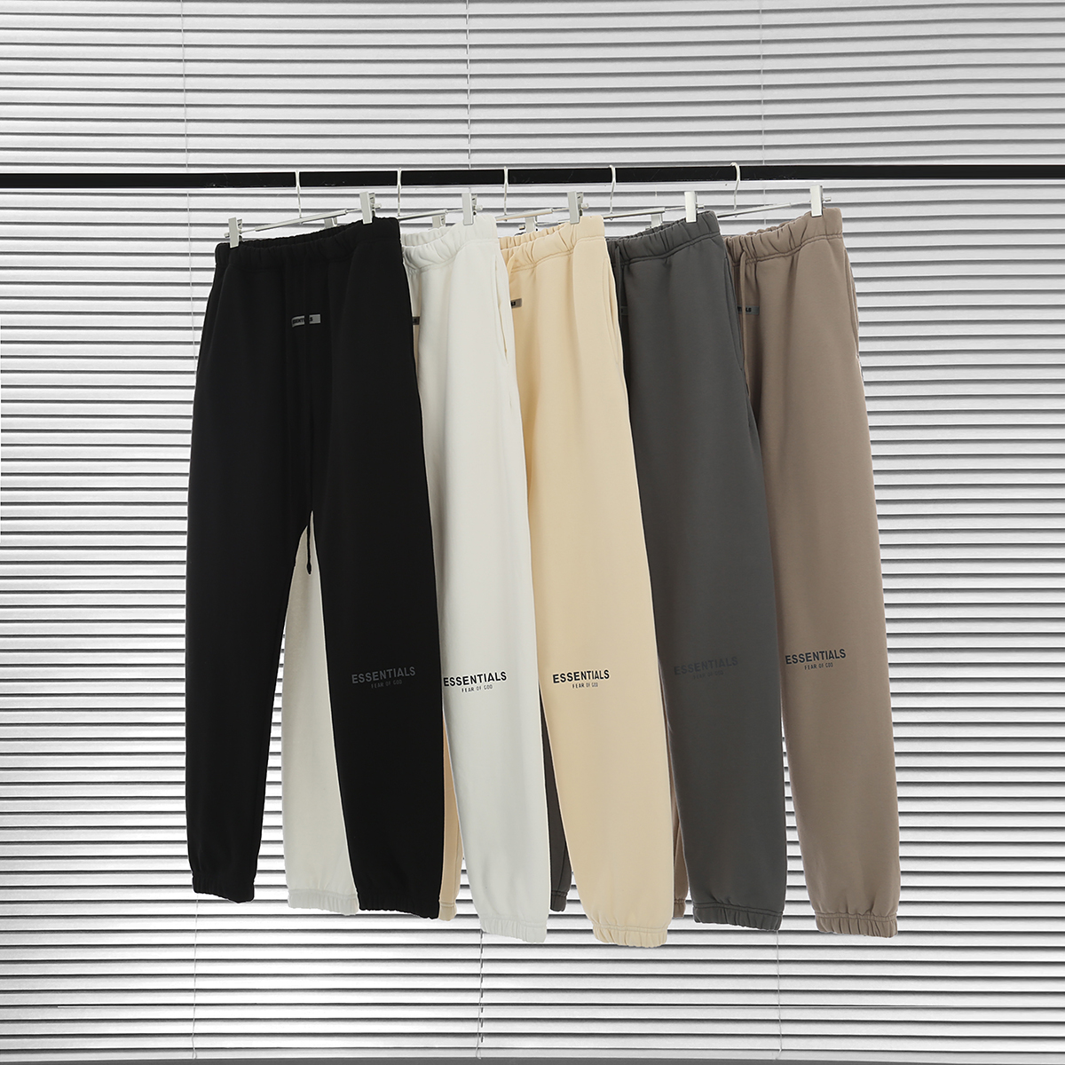 ESSENTIALS jogger reflective long pant women men tracksuit fog essential pants hoodies sweatshirt joggers tracksuits suit set womens mens hooded
ESSENTIALS jogger reflective long pant women men tracksuit fog essential pants hoodies sweatshirt joggers tracksuits suit set womens mens hooded