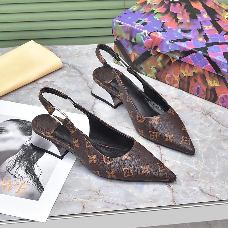 Fashion Summer Designer Women sandals 4.5cm High Heels Shoes Embroidered ribbons embellished flat bows sandals Loafers With Box, Black
Fashion Summer Designer Women sandals 4.5cm High Heels Shoes Embroidered ribbons embellished flat bows sandals Loafers With Box, Black