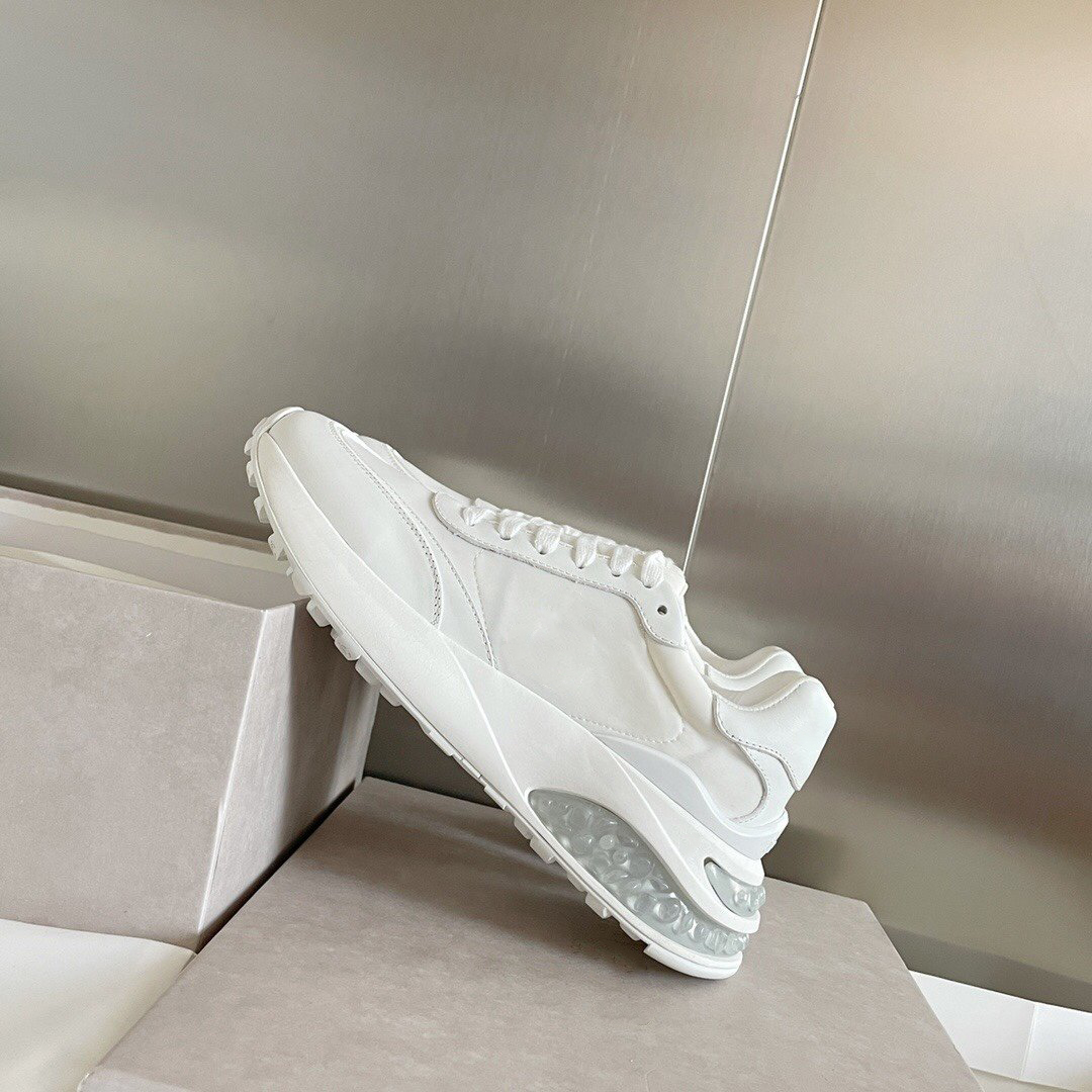 Luxury And Comforta… - image