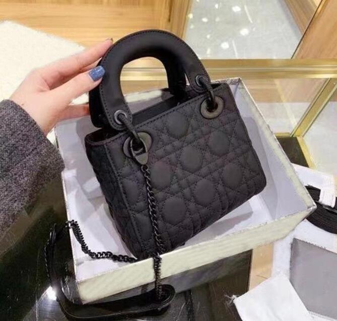 Crossbody bags Golden logo classic messenger high quality women shoulder shopping bag boutique, Invoice
Crossbody bags Golden logo classic messenger high quality women shoulder shopping bag boutique, Invoice