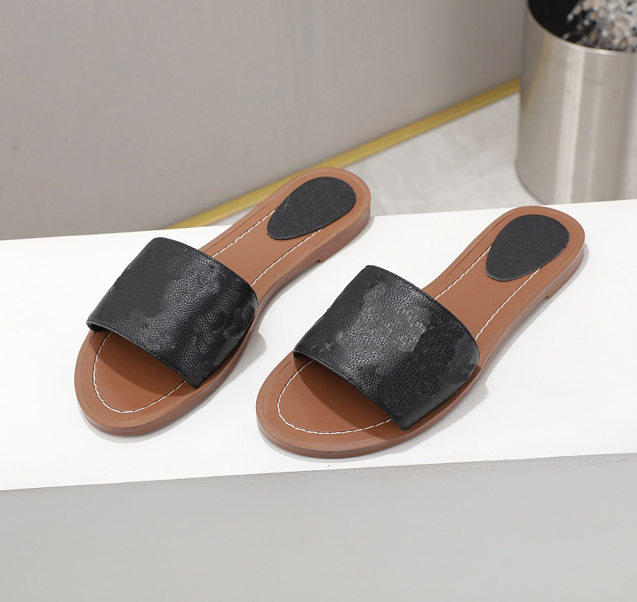 women sandal slippers Lock It flat mule leather slides for women Padlock sandals 100% Genuine leather Flat Flip Flops, Black
women sandal slippers Lock It flat mule leather slides for women Padlock sandals 100% Genuine leather Flat Flip Flops, Black