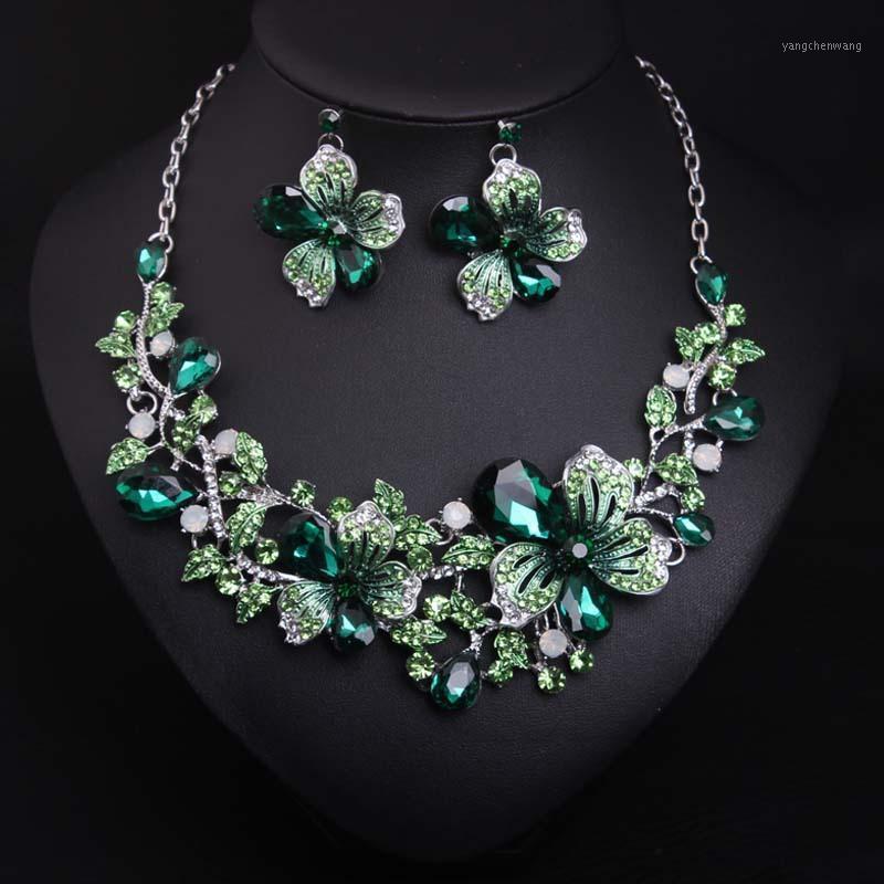 Chains Flower Necklace Earrings Set Crystal Gemstone Jewelry Dress Bridal Party Female Luxury White Stone
Chains Flower Necklace Earrings Set Crystal Gemstone Jewelry Dress Bridal Party Female Luxury White Stone