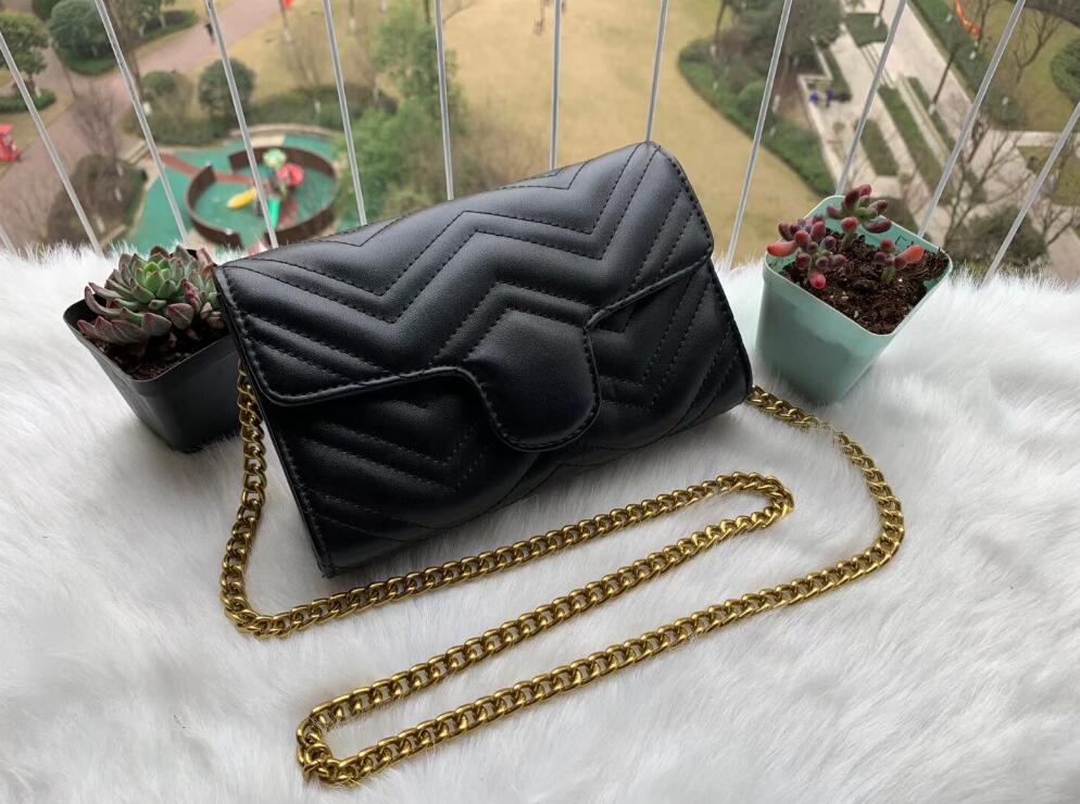 designers Fashion womens CrossBody bag Shoulder Bags Letter Handbag ladies purse Chains Cross Body Clutch Camera Handbags jk 7713# 22cm, Red
designers Fashion womens CrossBody bag Shoulder Bags Letter Handbag ladies purse Chains Cross Body Clutch Camera Handbags jk 7713# 22cm, Red