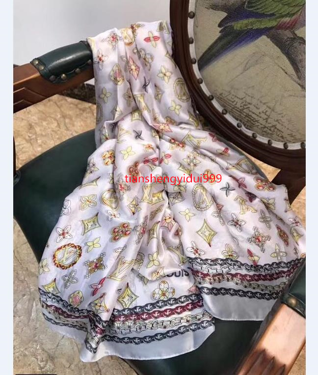 22 lvlouisVitton Fashion Womens Silk Scarf Classic Print Cashmere Scarf Elegant Ladies Wrap scarves Women Shawls, Black
22 lvlouisVitton Fashion Womens Silk Scarf Classic Print Cashmere Scarf Elegant Ladies Wrap scarves Women Shawls, Black
