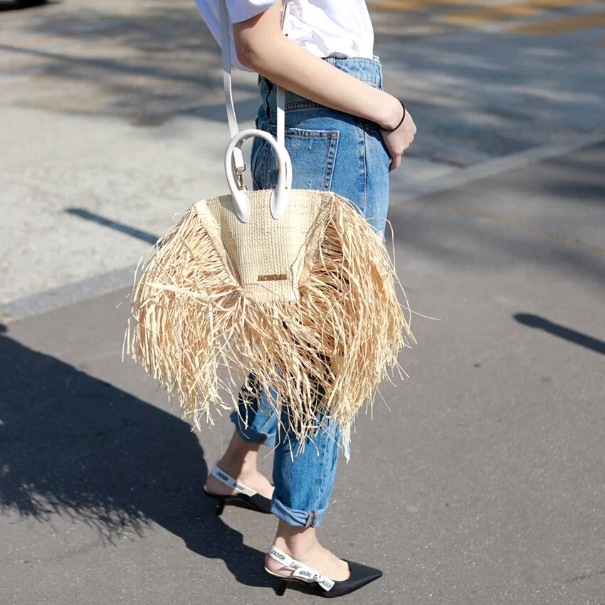 Straw Tassel Fashion Rattan Weave Women Handbags Famous Designer Handmade Shoulder Messenger Bags Summer Beach Purses
Straw Tassel Fashion Rattan Weave Women Handbags Famous Designer Handmade Shoulder Messenger Bags Summer Beach Purses