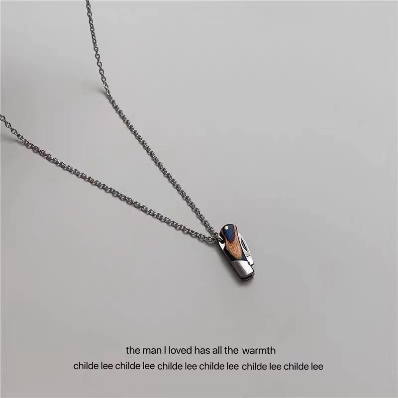 Pendant Necklaces Mini-knife Necklace With Stainless Steel Wood Handle Folding Portable Tool
Pendant Necklaces Mini-knife Necklace With Stainless Steel Wood Handle Folding Portable Tool