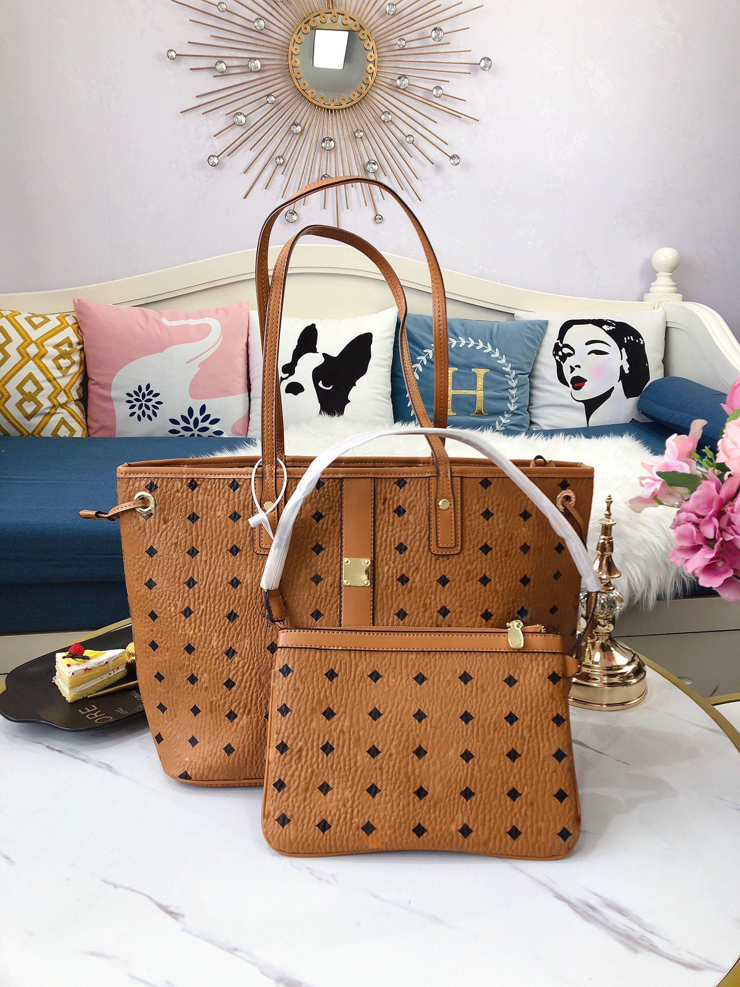 Oversize Brand Hand Bags Imitation Brands Tote Ladies Luxurys Designers Bag Patent Leather Handbag Original Composite Clutch Wholesale Cowhide Shoulder wallet, Brown
Oversize Brand Hand Bags Imitation Brands Tote Ladies Luxurys Designers Bag Patent Leather Handbag Original Composite Clutch Wholesale Cowhide Shoulder wallet, Brown