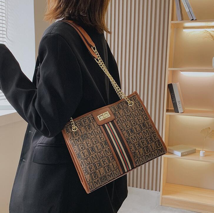 Wholesale ladies leathers shoulder bags classic letter printing Tote bag horizontal large capacity leather backpack street trend striped ribbon women handbag