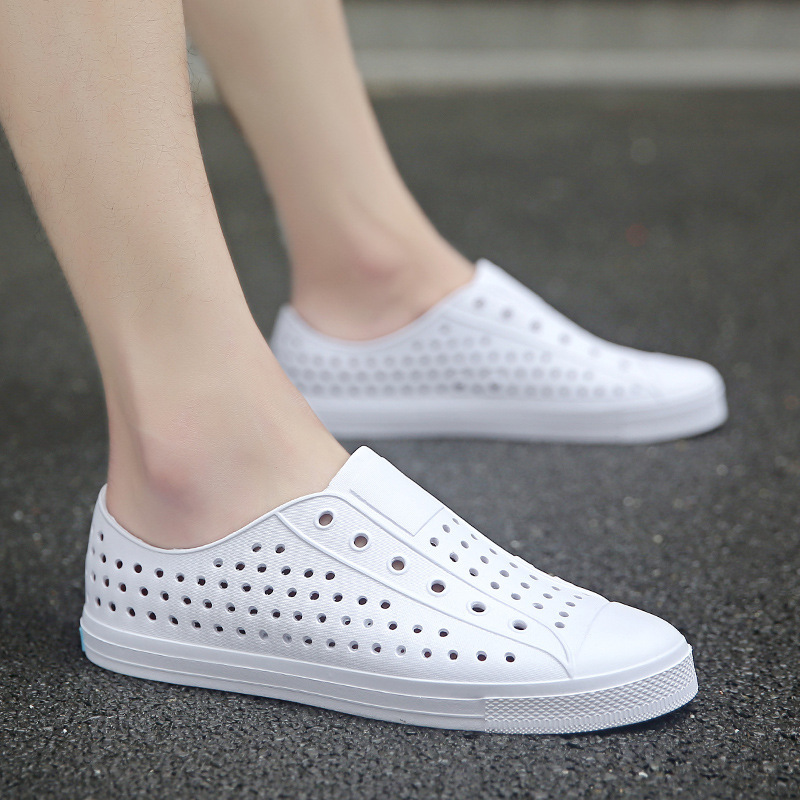 Summer new Korean lovers beach shoes fashion hole shoes breathable anti slip small white shoes casual sandals men's fashion
Summer new Korean lovers beach shoes fashion hole shoes breathable anti slip small white shoes casual sandals men's fashion