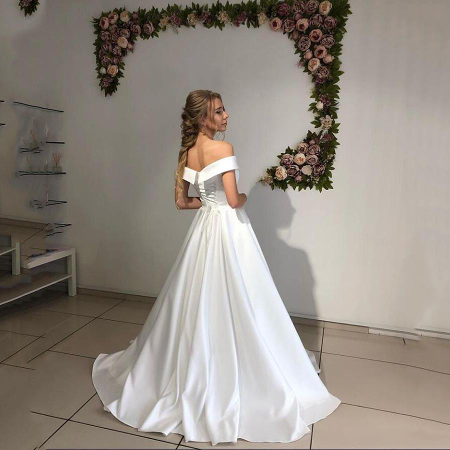 Custom Off Shoulder Short Sleeves Wedding Dresses 2022 Lace-Up Back Sweep Train Satin A Line Wedding Bridal Gowns