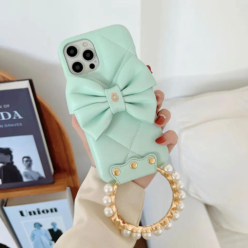 Luxurys Desingers iphone Cases Fashion 13 Mobile Phone Case 12/11/7 with Bow Stereo Camera porte-monnaie 12pro Fashion and Generous 13pro All-inclusive iPhone11 prett, Black
Luxurys Desingers iphone Cases Fashion 13 Mobile Phone Case 12/11/7 with Bow Stereo Camera porte-monnaie 12pro Fashion and Generous 13pro All-inclusive iPhone11 prett, Black