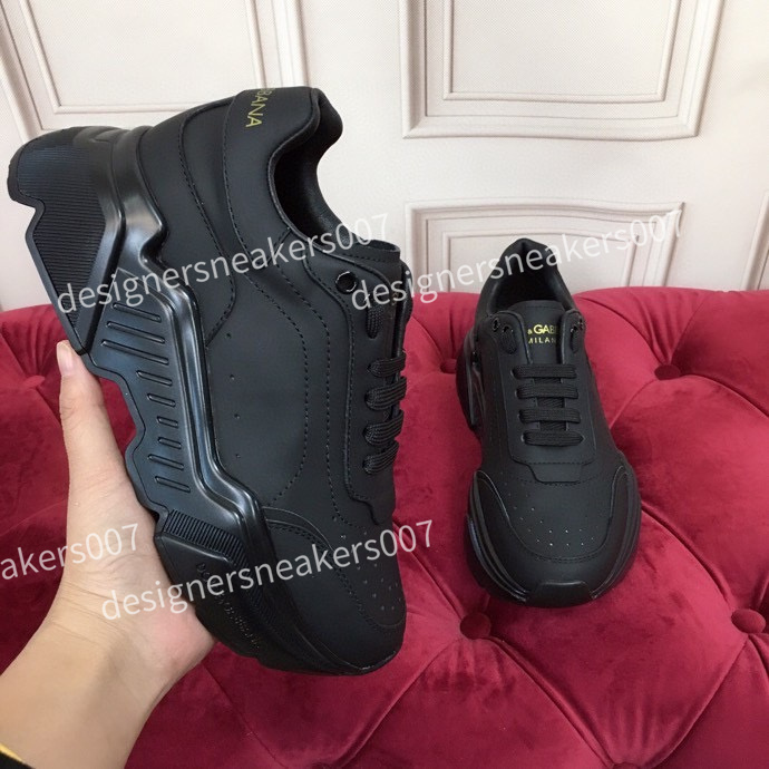 Womens Men boots Casual Shoes Luxury Designer Shoe Fashion Lace up 19FW Capsule Series Color Matching Platform Sneakers size35-41, 01
Womens Men boots Casual Shoes Luxury Designer Shoe Fashion Lace up 19FW Capsule Series Color Matching Platform Sneakers size35-41, 01