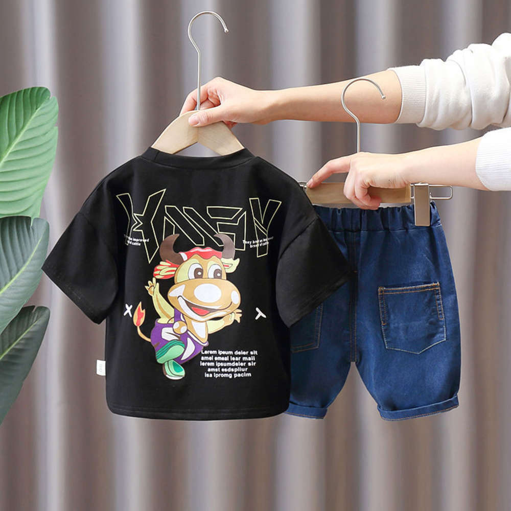 Boys and girls suits Boys' summer suit handsome children's foreign style boys' short sleeve sportswear fashion, White
Boys and girls suits Boys' summer suit handsome children's foreign style boys' short sleeve sportswear fashion, White