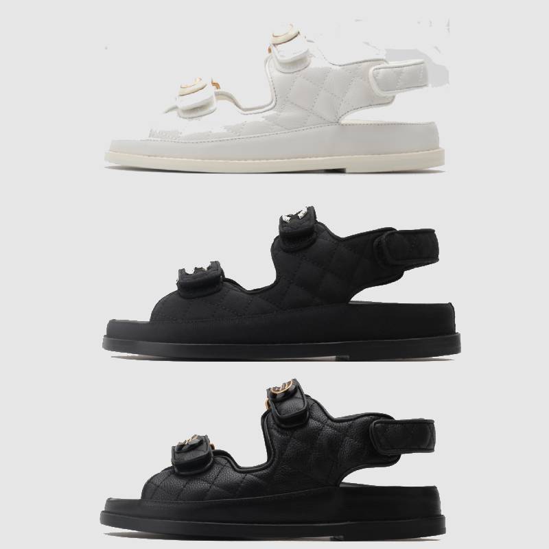 2021 Calf leather quilt belt sandals quilted Paris fashion Platform black white beach Classic Flat woman Summer Design Women's 35-41
2021 Calf leather quilt belt sandals quilted Paris fashion Platform black white beach Classic Flat woman Summer Design Women's 35-41