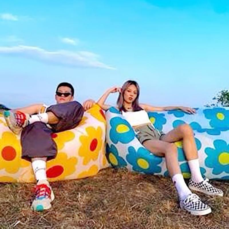 Camp Furniture Inflated Camping Chair Beach Rainbow Flower Lazy Air Sofa Picnic Sleeping Bed Inflatable Swimming Sun Lounger Outdoor
Camp Furniture Inflated Camping Chair Beach Rainbow Flower Lazy Air Sofa Picnic Sleeping Bed Inflatable Swimming Sun Lounger Outdoor